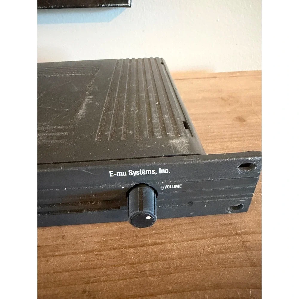 E-mu Systems Proteus/2 16-Bit Multi-Timbral Digital Sound Module Rack Model 9012 - Picture 3 of 7